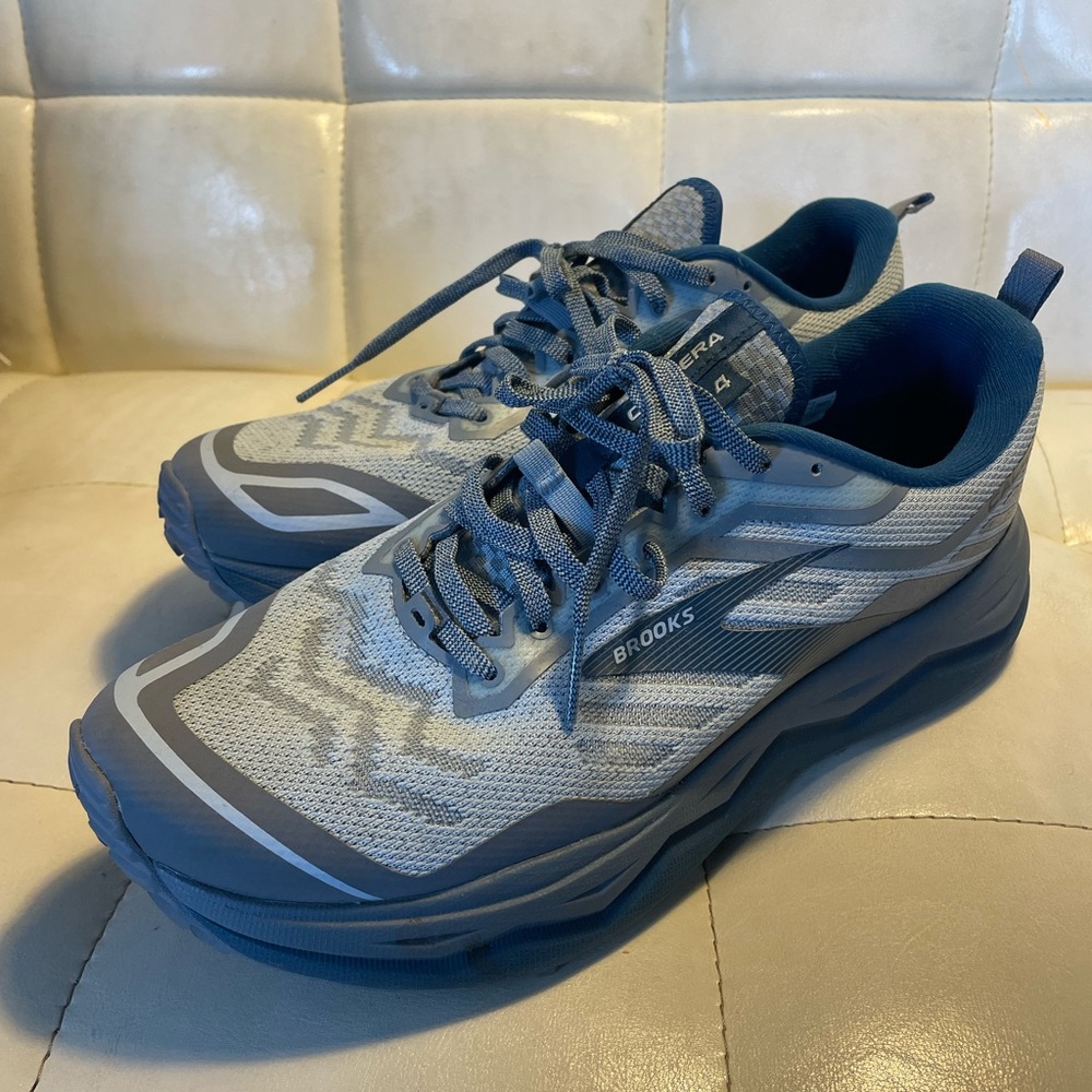 Brooks Caldera 4 trail running shoes. Color: Blue Fog/Poseidon/Grey Size:11